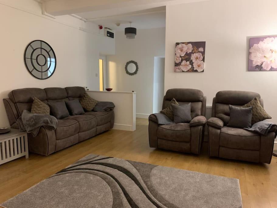 Historic Picturesque Apartment Pembroke Extérieur photo